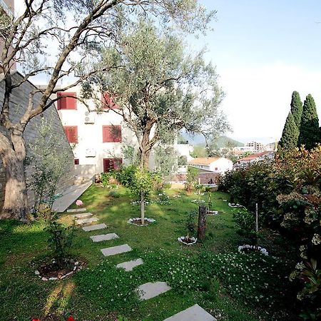 Apartments Draskovic Mirista Petrovac Bagian luar foto